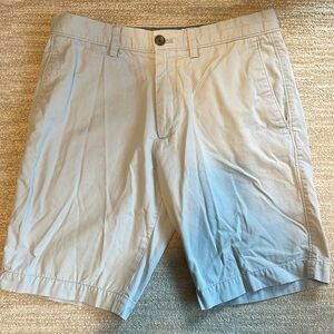 Banana Republic Men’s Shorts, 30W, Light Grey